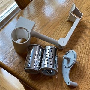 Pampered chef cheese grater